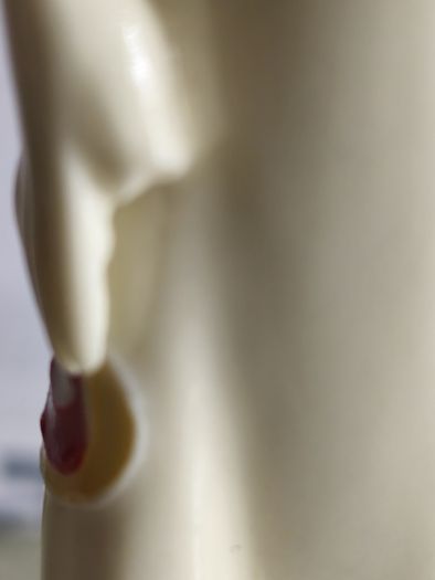 Benaya by innovation porcelain lady with bird signed 2006 floral figurine. have procken finger show photo No. 2 and 4.