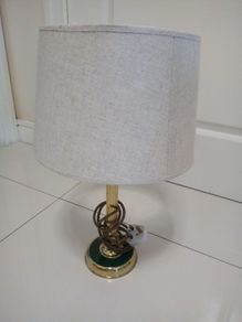 Table lamp