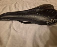 Bike saddle clear out