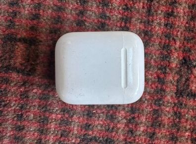 Apple AirPods (1st Generation)