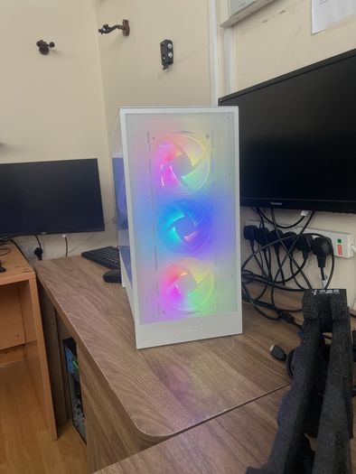 I5 13600k , 64gb ddr5 , RTX 3080ti