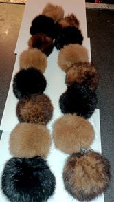 Real fur pompom stole 100cm with label