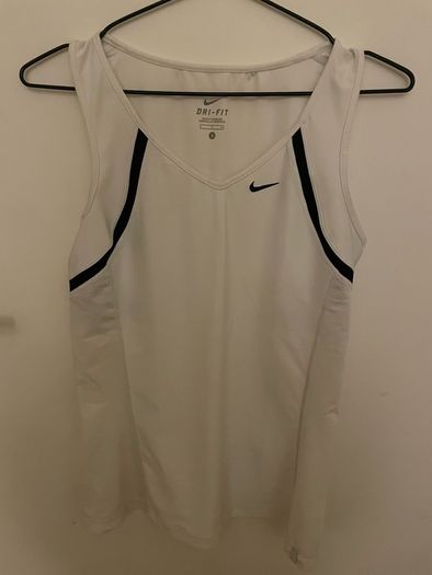 Nike tennis top size S