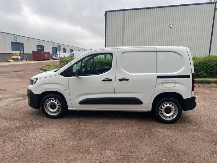 Peugeot Partner Professional Plus  Zero VAT Option