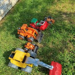sand toy/cars