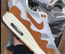 Nike x Patta Air Max 1 "Monarch" special box shoes and bracelet