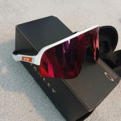 Oakley Sutro lite sweep