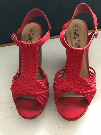 Pre-loved 'New Look Red Wedges - Size 4