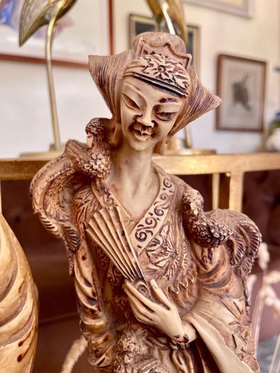 Vintage Oriental Resin Sculptured Figures Traditional Attire 1970s