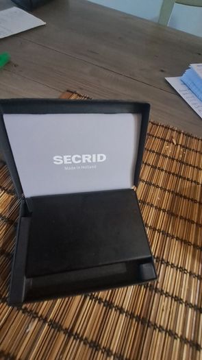 secrid credit card holder