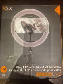 ring light tripod