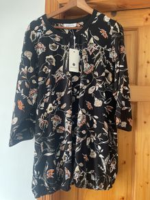 Ladies zhenzi black floral top plus size