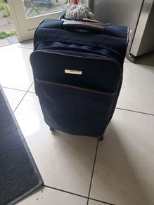 suit case small good cond