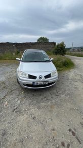 08 Renault megane Automatic