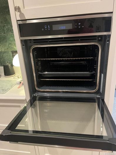 Oven