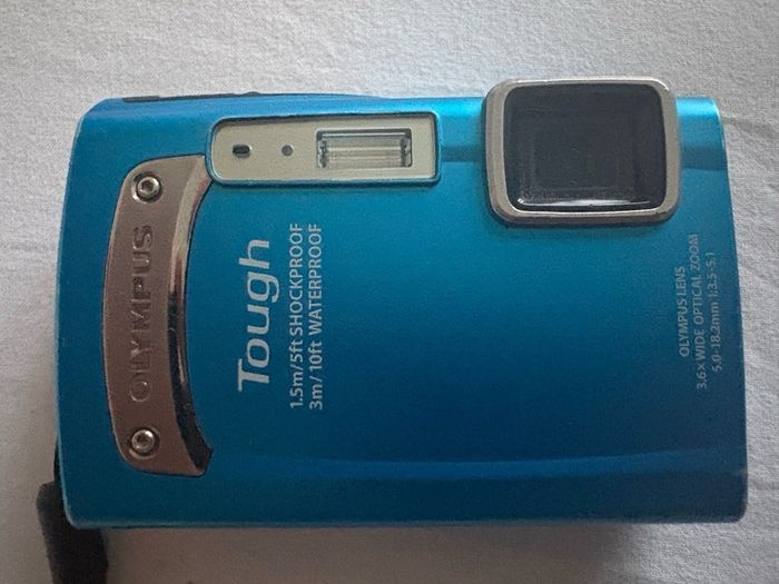 Olympus TG-320 - Waterproof/Shockproof Camera