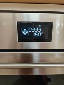 Oven 90cm Smeg..Gorgeous Modern