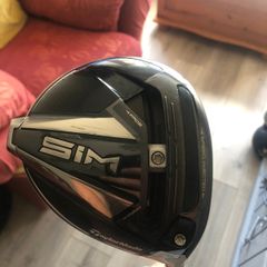 Taylormade sim 9 degree stiff shaft driver