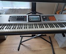 Roland Fantom G8