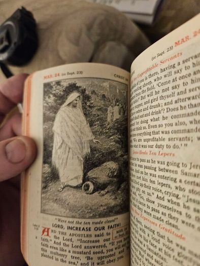 Christ In The Gospel.  The Life Of Christ By The 4 Evangelists. With 170 Original Illustrations. 1949 Edition In Good Condition.  See Photos For Same.