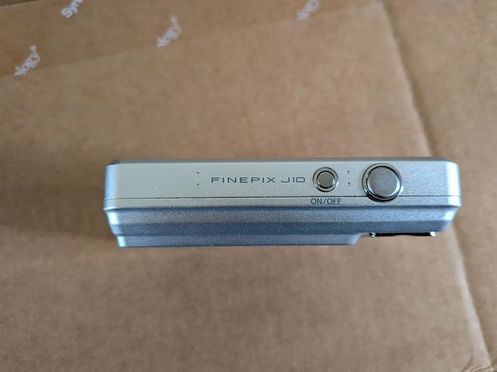 Fujifilm FinePix J10 Digital Camera