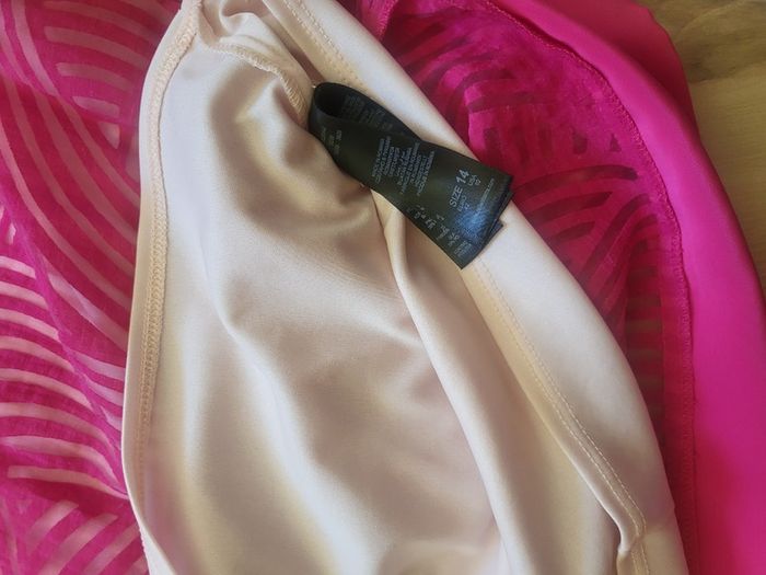 Stunning ben de lissi dress plus bag both suit holiday