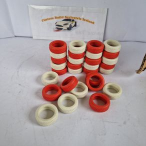 Scalextric Genuine Red & White Tyres For Tyre Wall