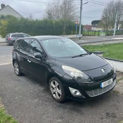 2011 Renault Grand Scenic