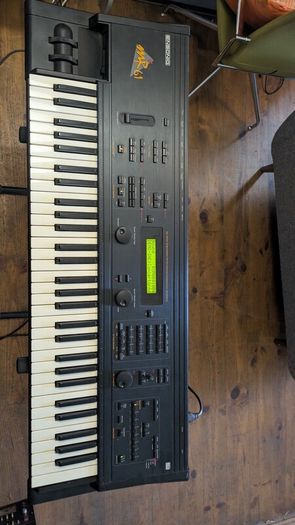 Ensoniq MR61