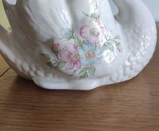 Edwardian Lady by St Michael M & S Swan Planter