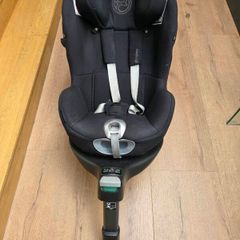 Cybex Car Seat with Isofix  base.