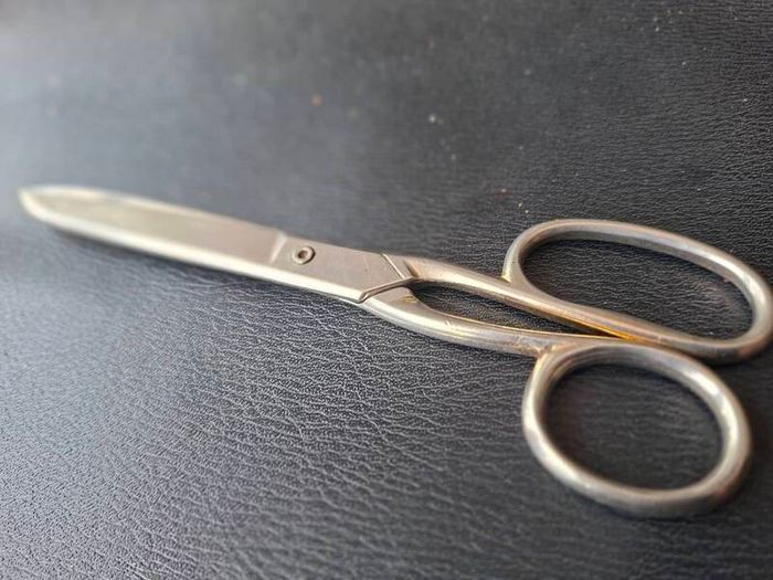 Old Vintage 7" Tailor's Scissors made in Sheffield England