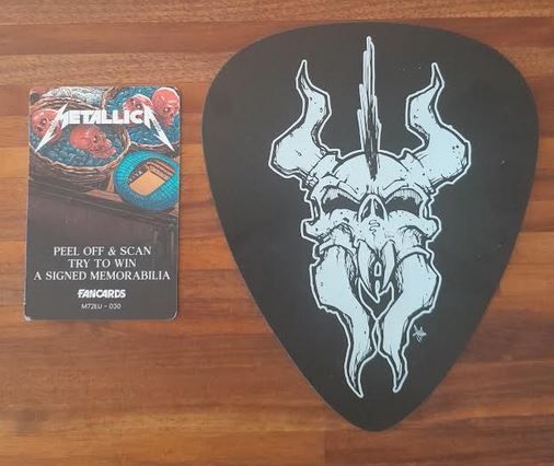 Metallica fan card and plectrum