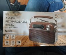Lloytron Radio