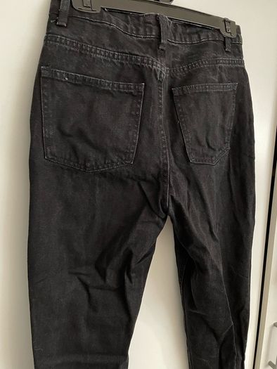 Black mom jeans