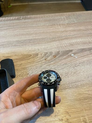 Fredric watch