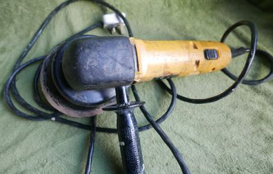 DeWALT DW443 Electronic V.S. Random Orbit Sander