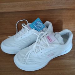 NEW.women's shoes Skechers size 39/UK6