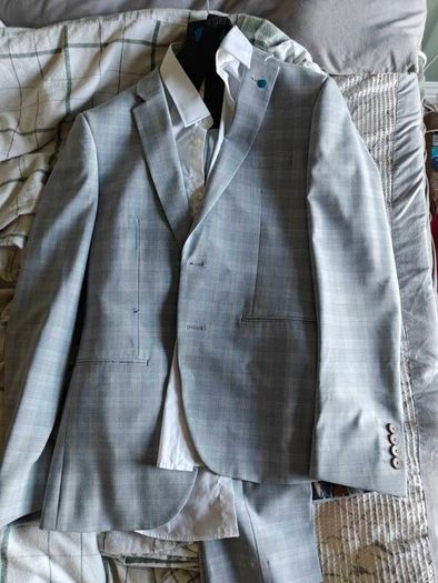 Spin Menswear 3-Piece Suit - Size M