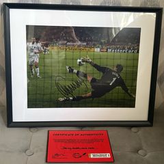 Liverpool jerzy dudek signed and framed 16 x 12 photo with certificate