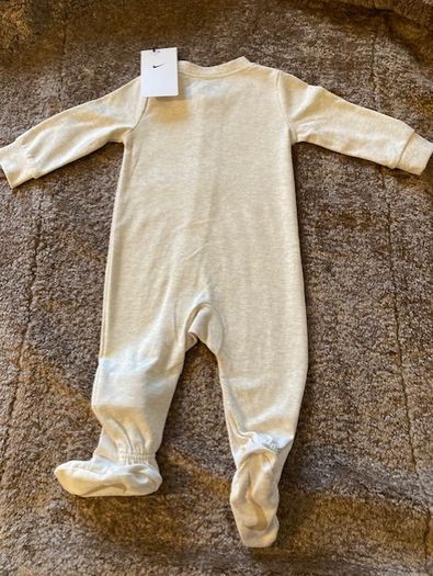 Nike baby coverall. Age 9m. 68-74cm.8.4-10kg. New