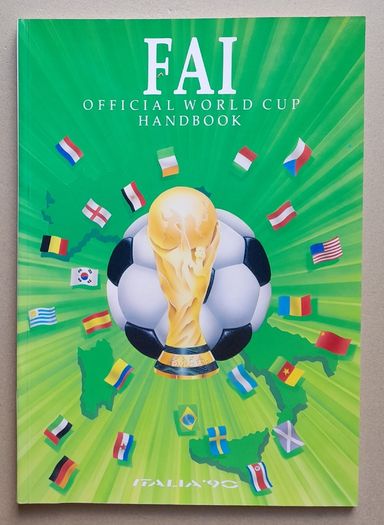 Rare Ireland football autographed book Italia 90