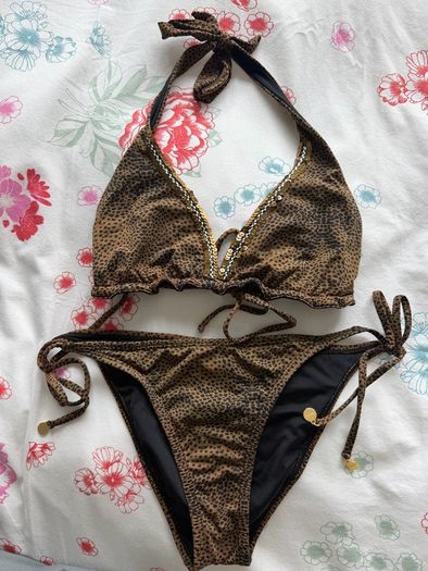 women's bikinis