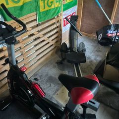 Gym Equipment Spin Bike & Rowing Machine