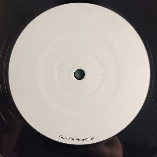 Junk Project - Beats Bring's Silence + CONTROL! - Universal Prime Breaks - Late 90s GERMAN Trance BELTER! Double A-SIDE!!