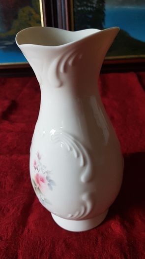 8 Inches Tall Donegal Parian China Rose Vase Made In Ireland
