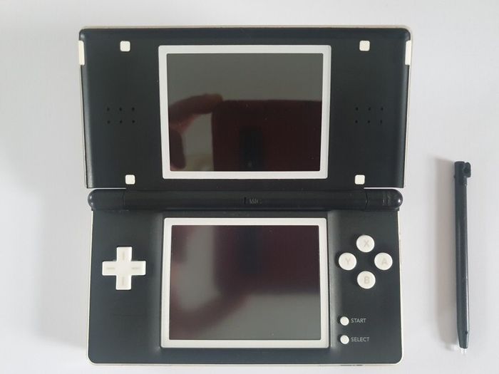 Nintendo DS Lite white/black