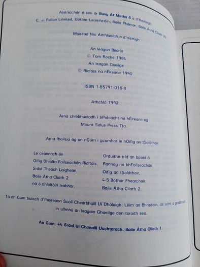 Gaeilge Gafa le Mata vintage school books