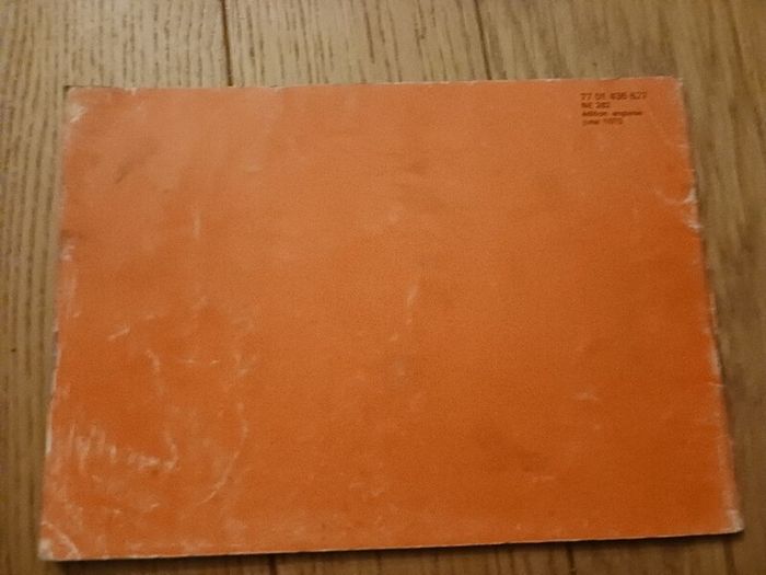 Renault 5 driving and maintenance book