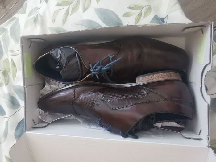 men's shoes
